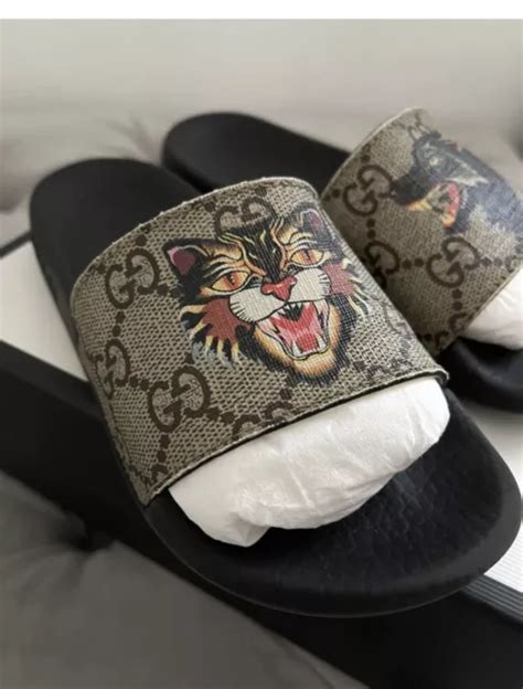 pantofole gucci con tigre|Gucci Tiger, la colección que celebra el año nuevo lunar.